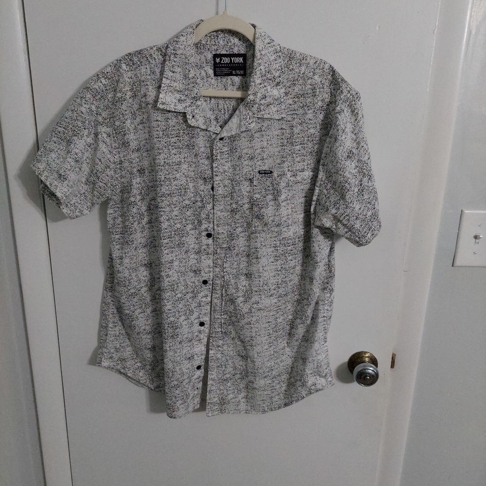 Zoo York Men's Short Sleeve Button-Up Shirt — Gray Speckle - Picture 2 of 4